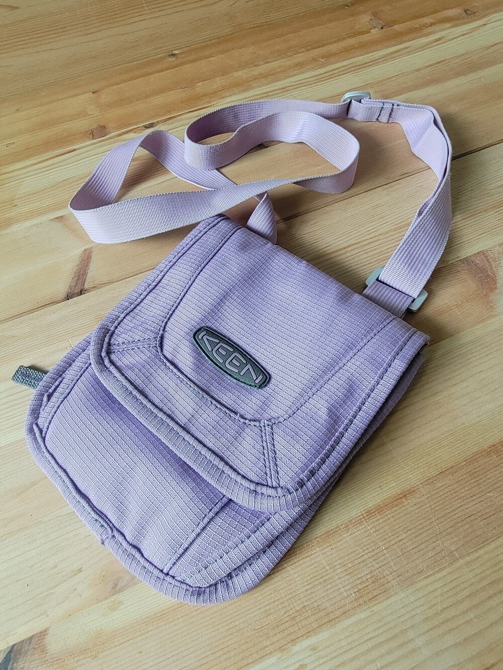 KEEN Lilac Crossbody Shoulder Bag